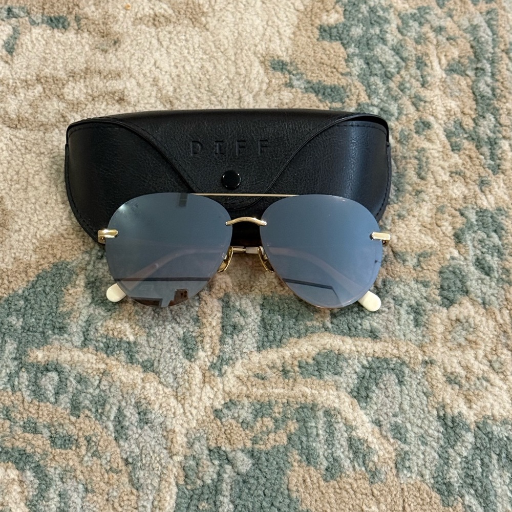 Diff Eyewear Gold Frame, Rose Gold Lens Aviator Sunglasses